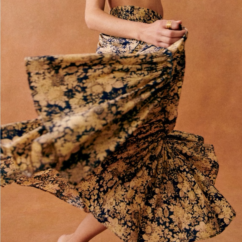 Like-new Sezane Sakura Skirt size 6